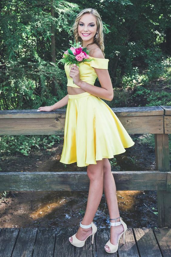 Off the Shoulder Two Piece Party Dress, Yellow Short Homecoming Dress cg4795