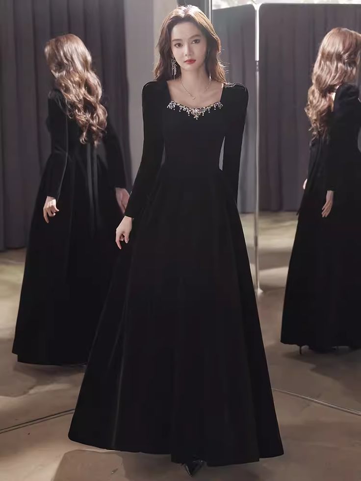 Beautiful A line Long Sleeves Black Velvet Long Prom Dress      cg25136