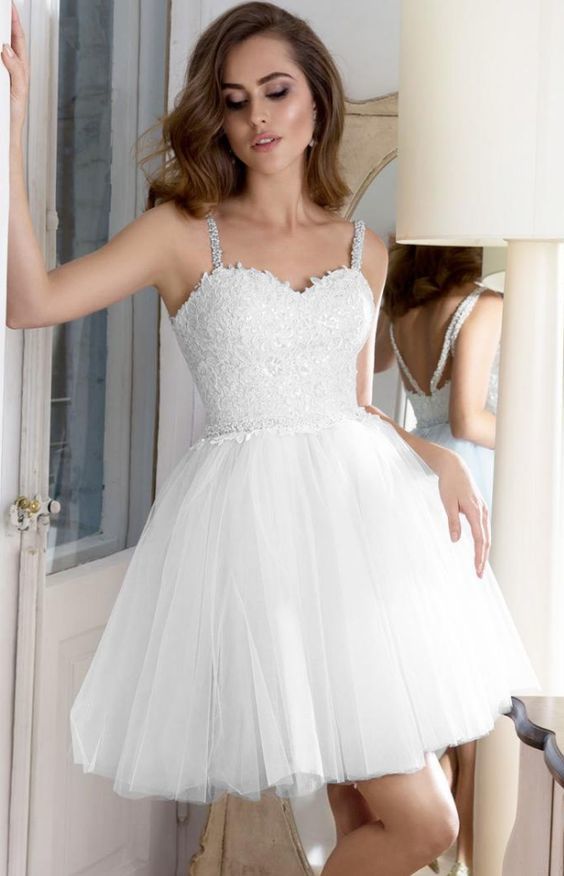 White A-Line Bead Homecoming Dresses With Lace Appliques cg1104