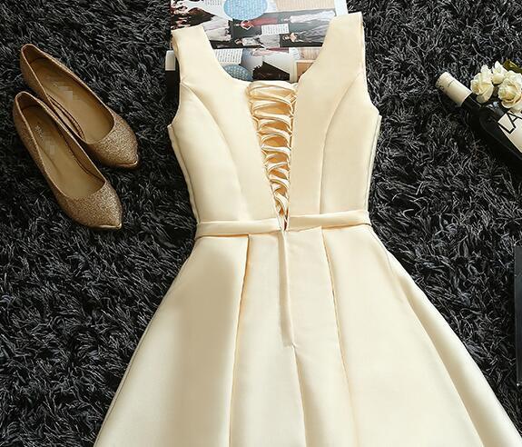 Cute Short Light Champagne Homecoming Dress, Graduation Dress    cg12556