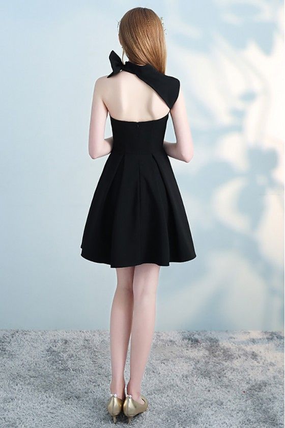 Black Halter Short Homecoming Dress Open Back with Bow    cg13323