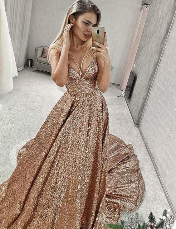 Sexy Sequined Prom Dresses Long Champagne Evening Gowns Spaghetti Straps cg1906