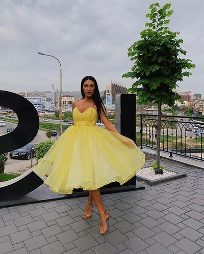 Beautiful A Line Sweetheart Yellow Prom Dresses with Ruffles   cg6621